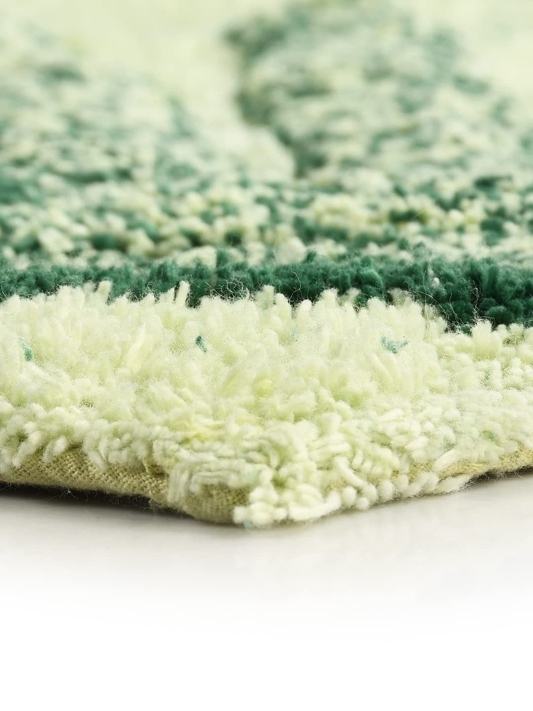 Cotton Leaf Patterned Bathmat
